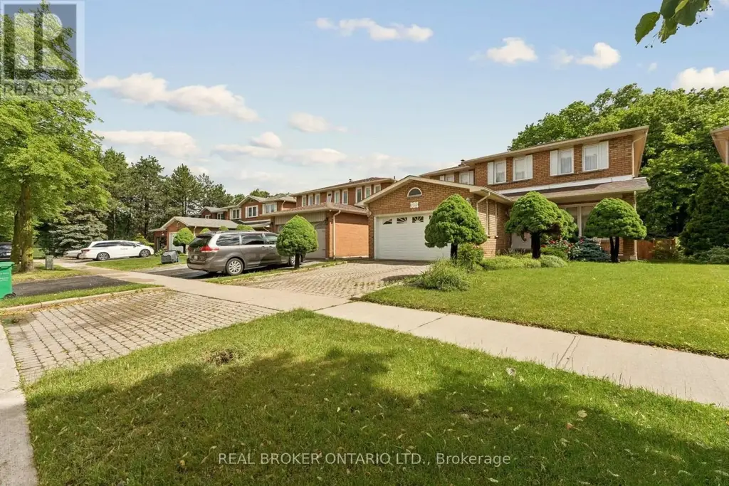 102 Coronation Circle, Brampton (Heart Lake West)