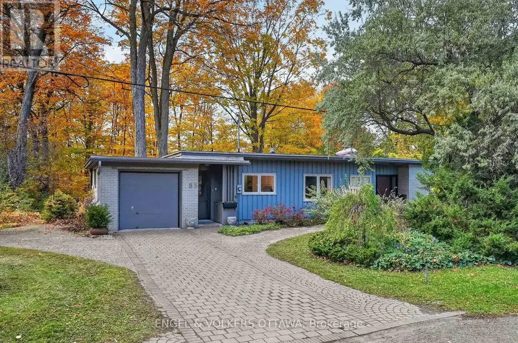 185 Lakeway Drive, Ottawa