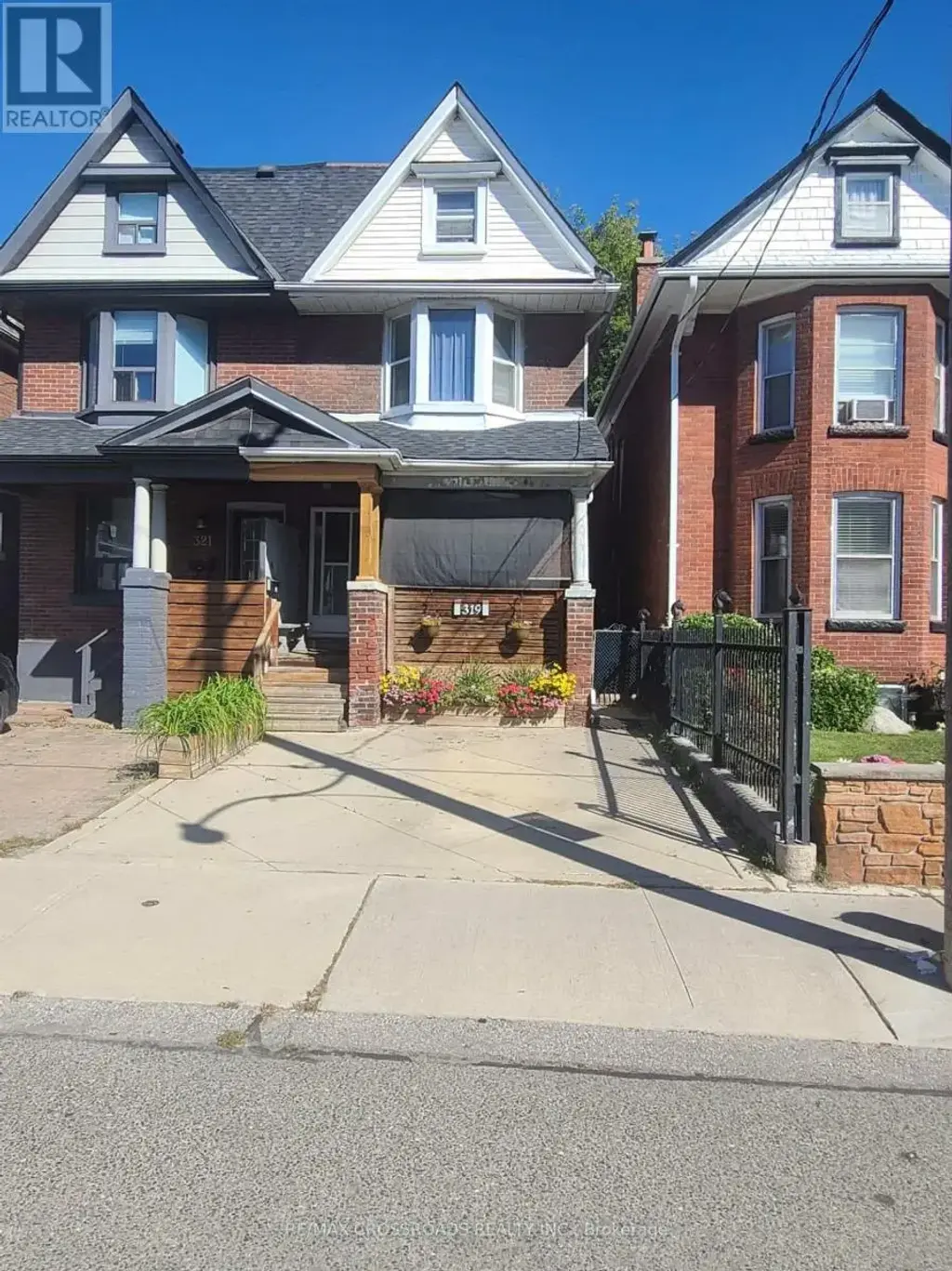 319 Woodbine Avenue, Toronto (The Beaches)