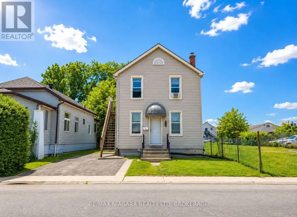 4 Manchester Avenue, St. Catharines (Haig)