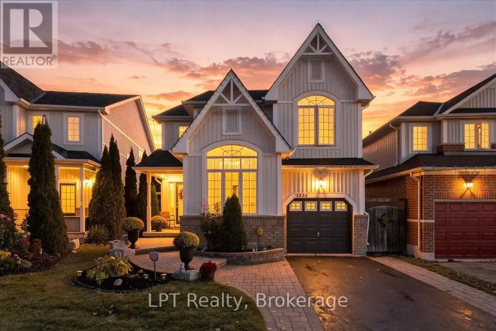 1334 Tall Pine Avenue, Oshawa (Pinecrest)