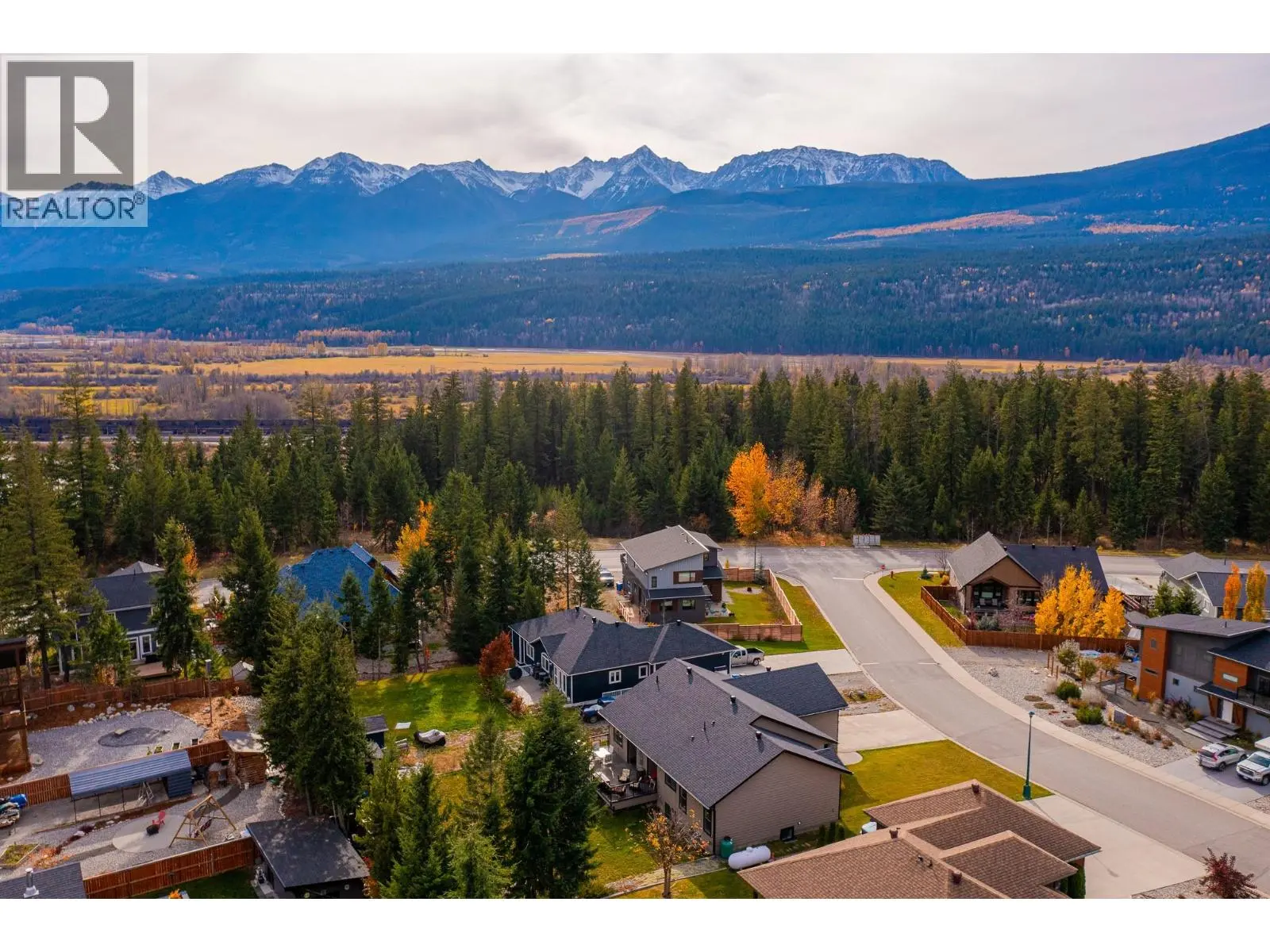 1448 Hemlock Street, Golden Real Estate Listing: MLS® #10404079