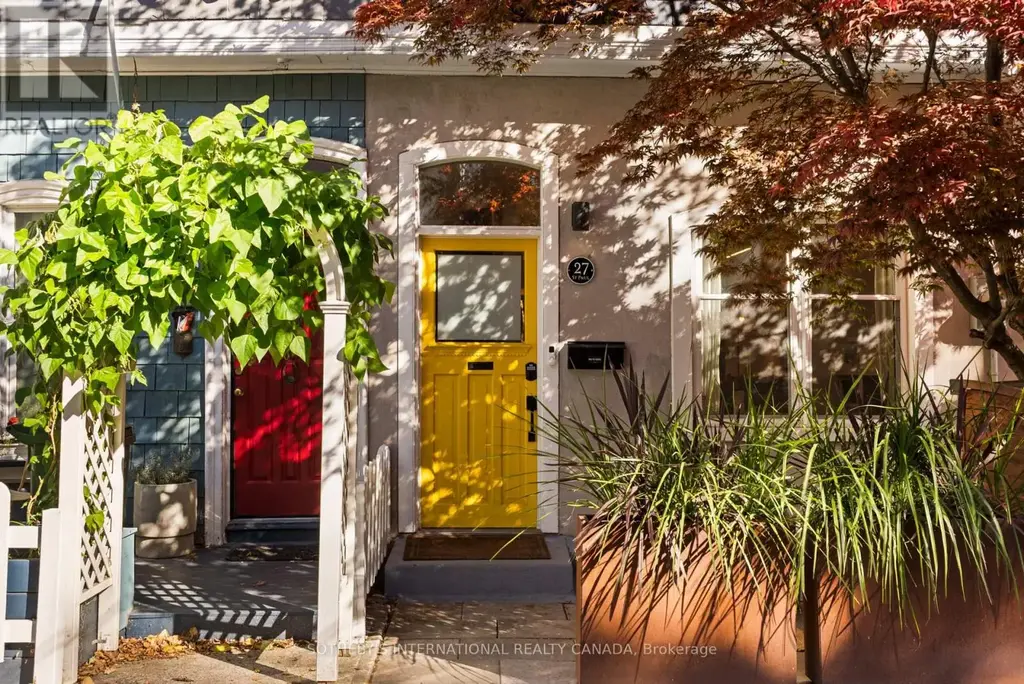 27 St Paul Street, Toronto (Moss Park)