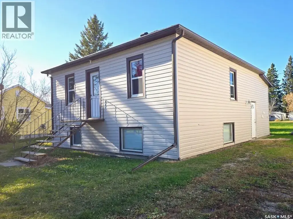 319 9th Street, Humboldt