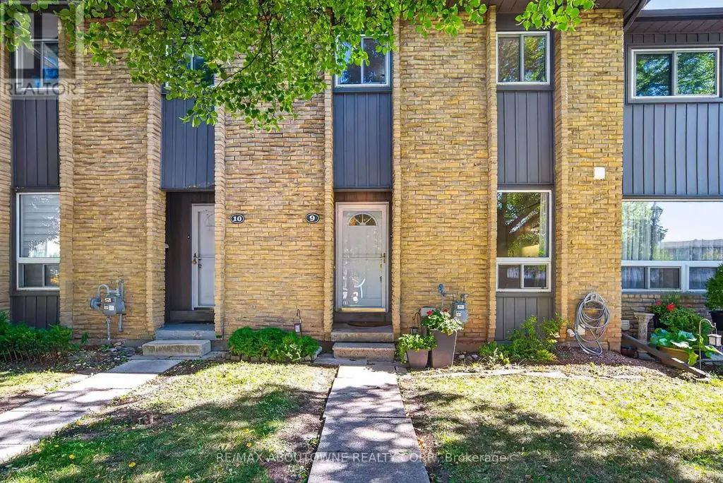 9 - 1517 Elm Road, Oakville (CP College Park)