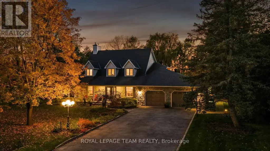 5532 Whitewood Avenue, Ottawa