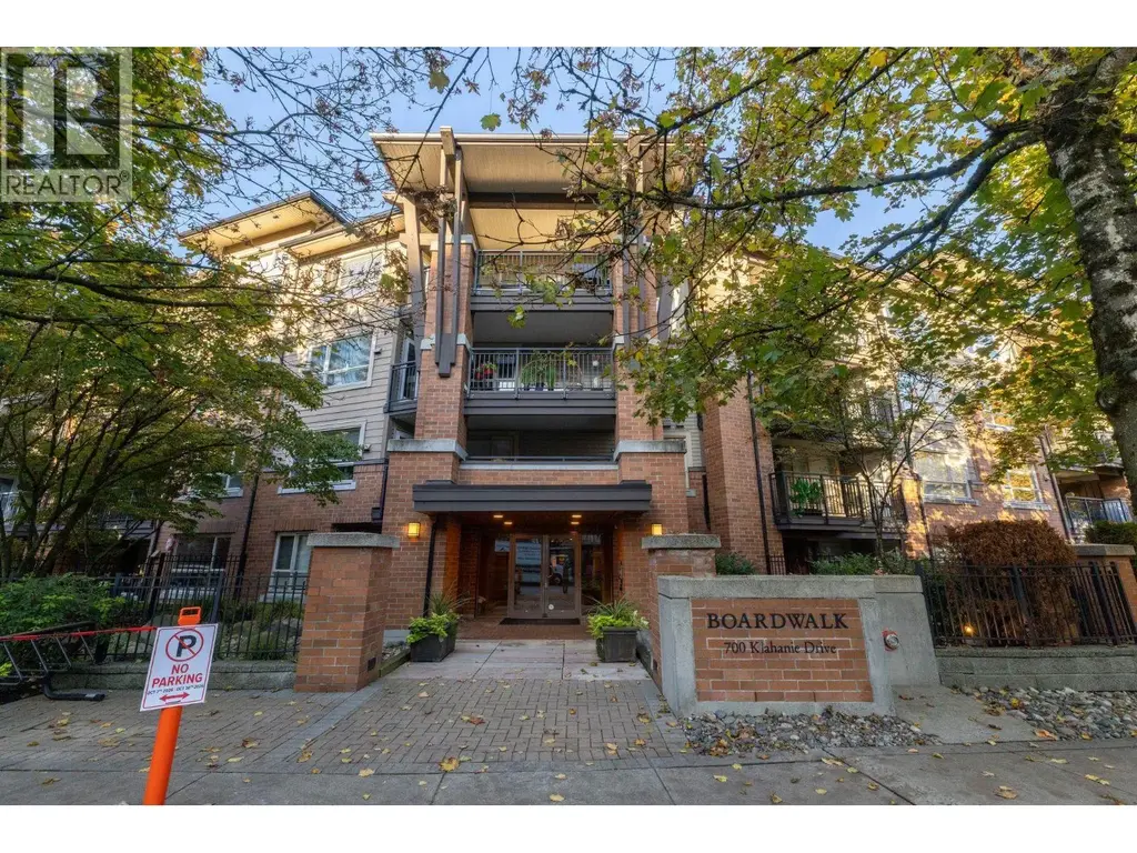205 700 Klahanie Drive, Port Moody
