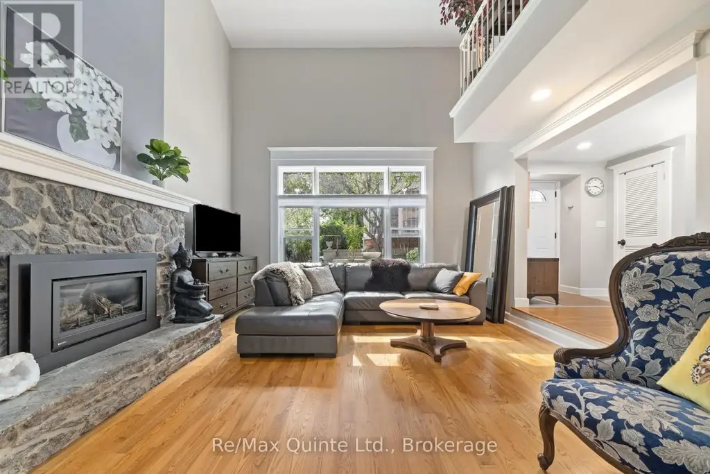 5 - 99 Bridge Street E, Belleville (Belleville Ward)