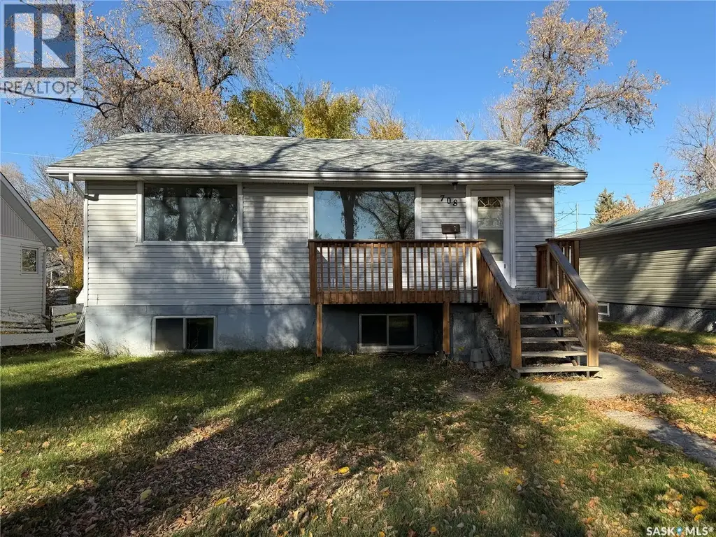 708 Grandview Street W, Moose Jaw