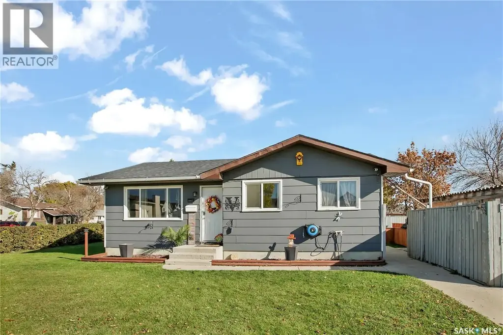 3887 Miyo-wâhkôhtowin Road, Saskatoon