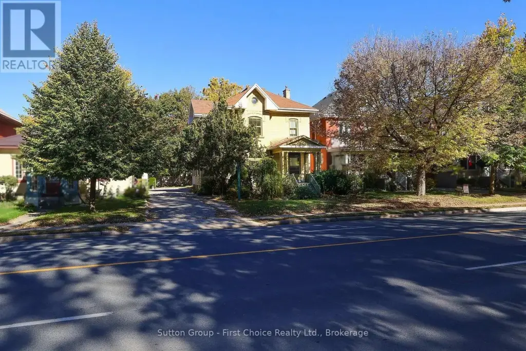 258 Ontario Street, Stratford