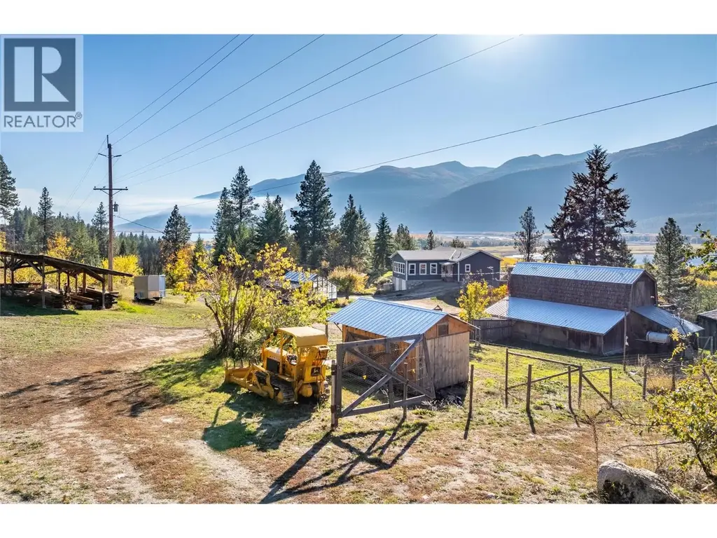 8732 3a Highway, Sirdar
