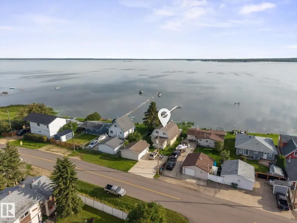 6326 50 Av, Rural Lac Ste. Anne County