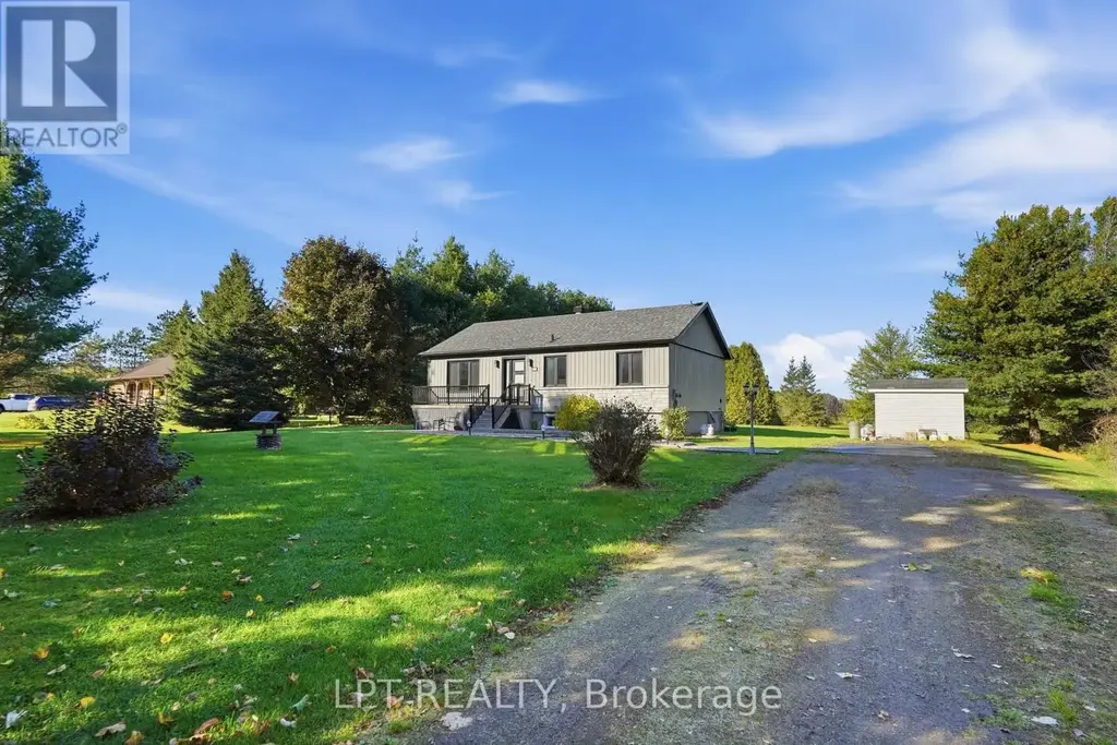 481 Greenlane Road, Champlain