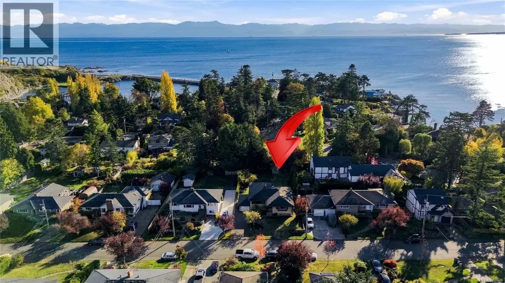 1161 Hadfield Ave, Esquimalt