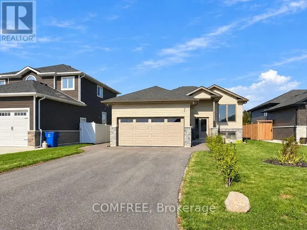 32 Hawthorne Crescent, Chatham-Kent (Tilbury)