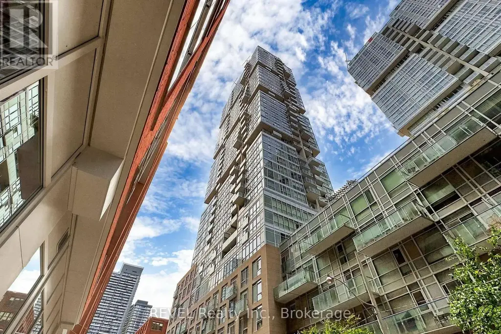 705 - 30 Nelson Street, Toronto (Waterfront Communities)