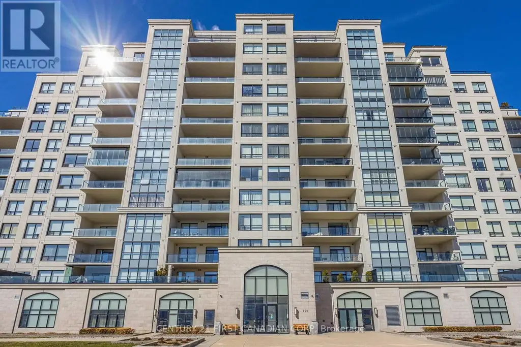605 - 240 Village Walk Boulevard, London North (North R)