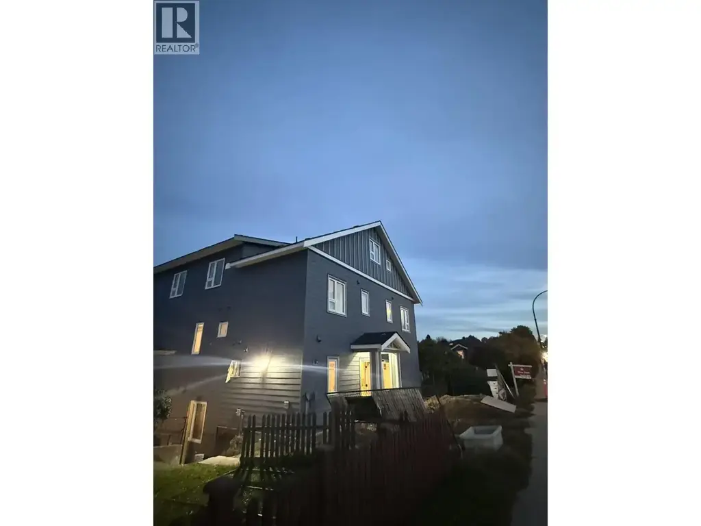 1 4638 Knight Street, Vancouver