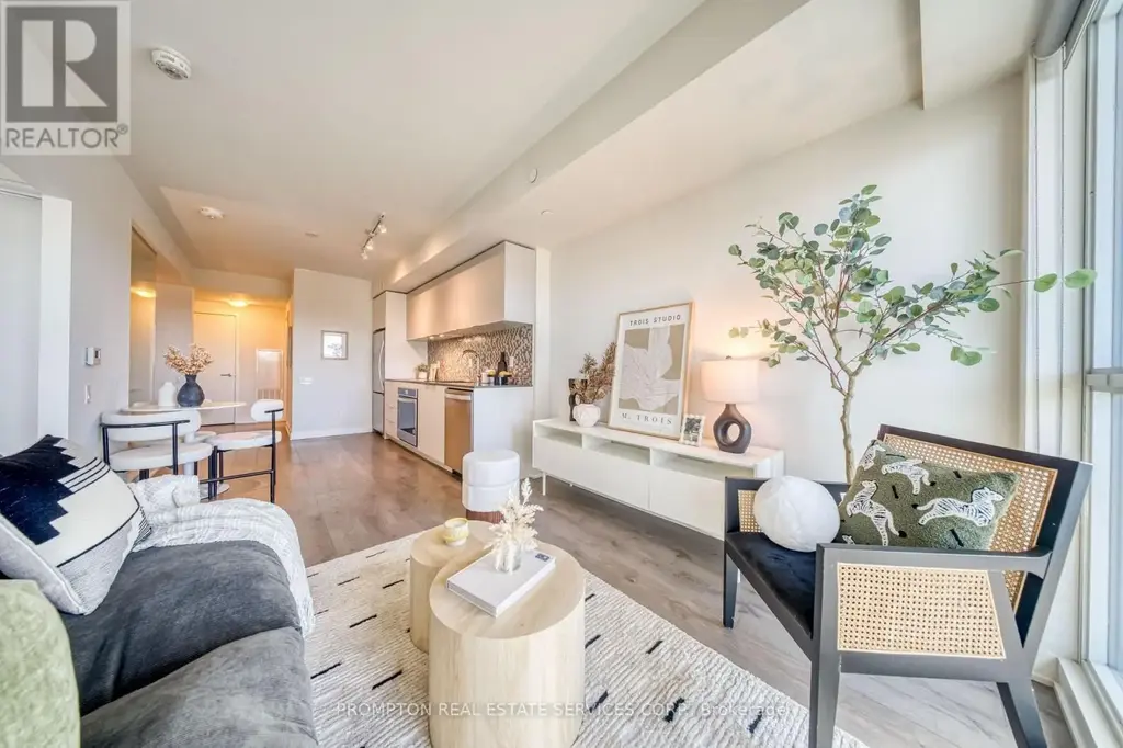 701 - 2 Sonic Way, Toronto (Flemingdon Park)