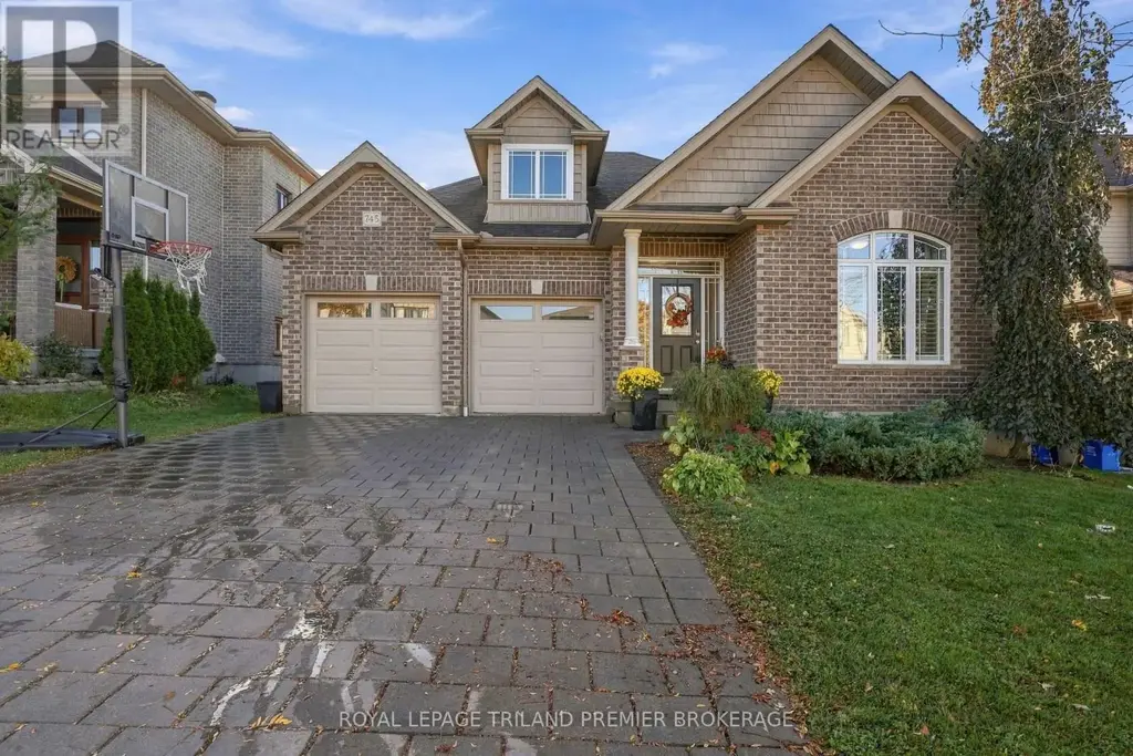 745 Kleinburg Drive, London North (North B)