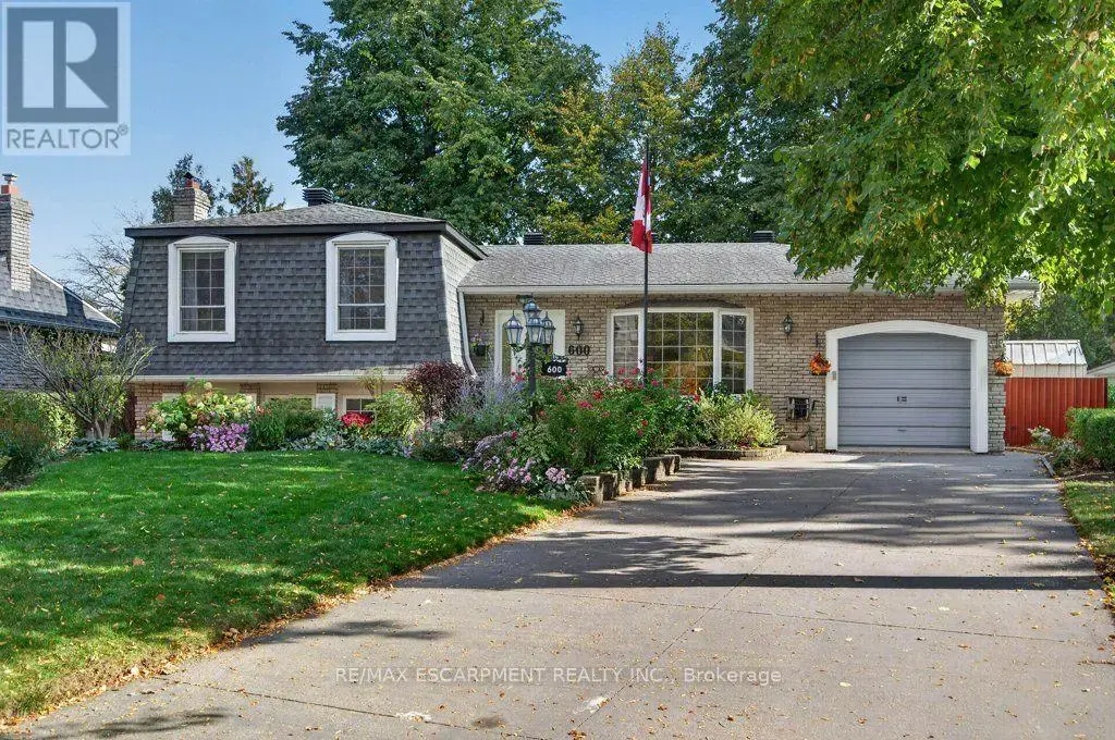 600 Holly Hill Crescent, Burlington (Appleby)
