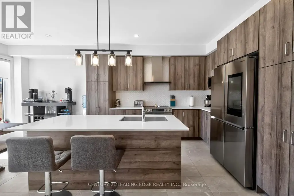 235 Ferragine Crescent, Bradford West Gwillimbury (Bradford)