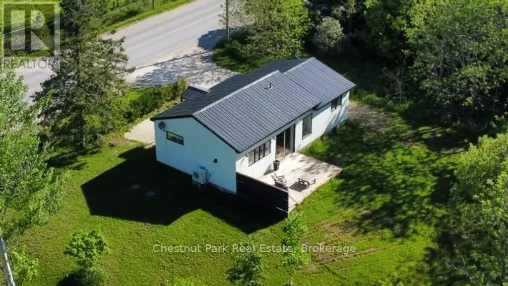 7965 County Road 9, Clearview
