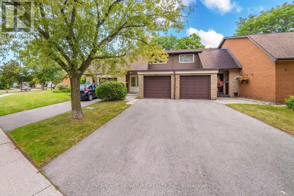11 - 5292 Pinedale Avenue, Burlington (Appleby)