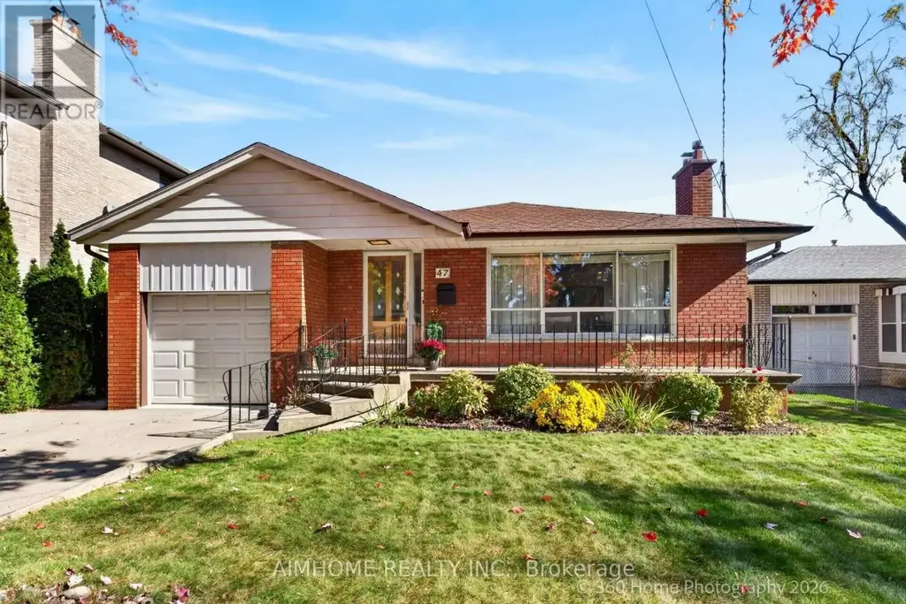 47 Silverhill Drive, Toronto (Islington-City Centre West)
