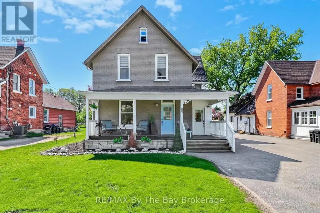 87 Queen Street W, Springwater (Elmvale)