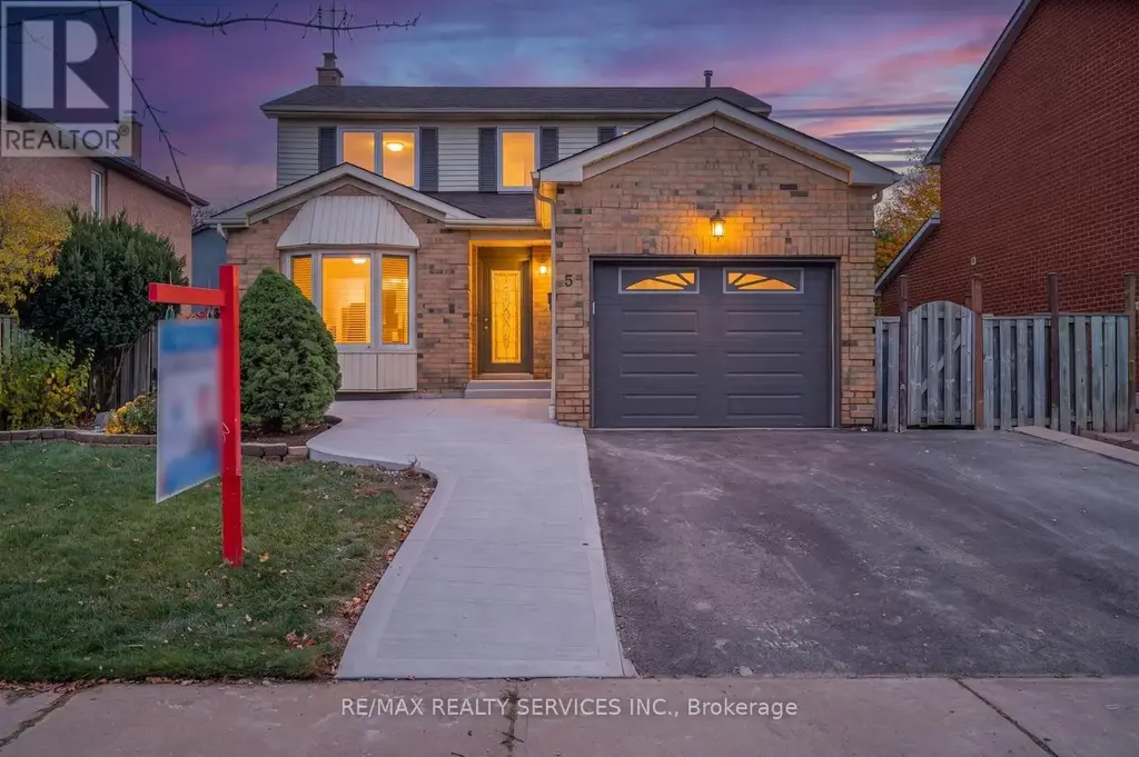5 Nimrod Crescent W, Brampton (Westgate)