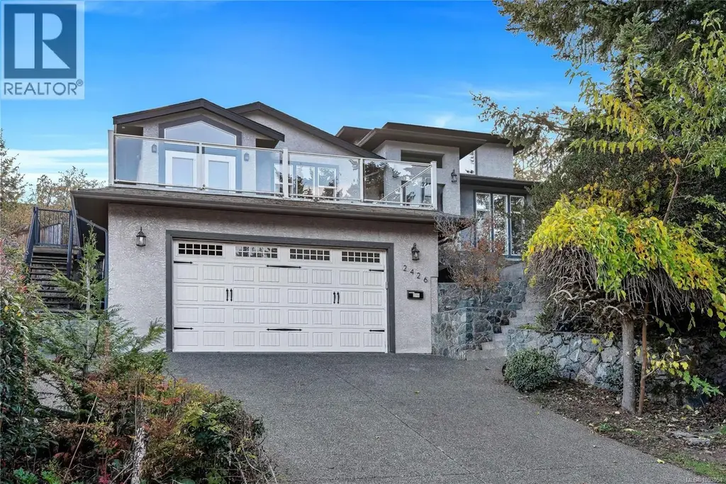 2426 Selwyn Rd, Langford