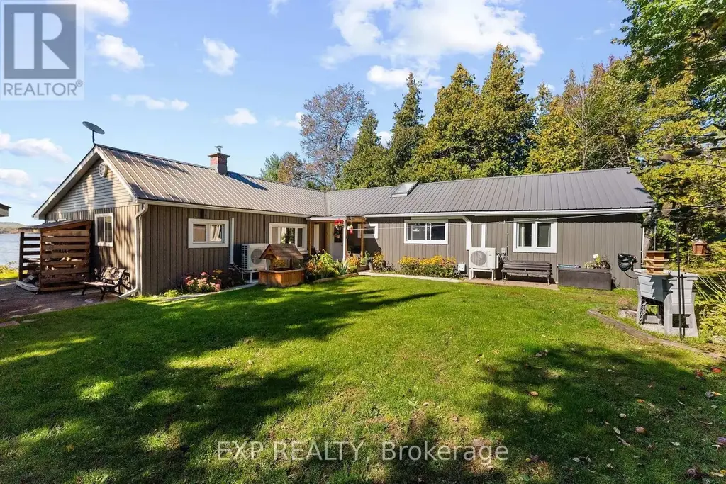 42195 Combermere Road, Madawaska Valley