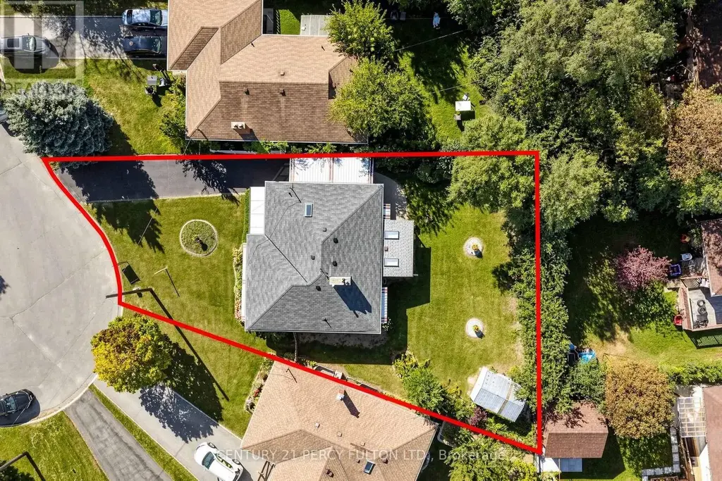 8 Wallbridge Court, Toronto (Willowdale West)