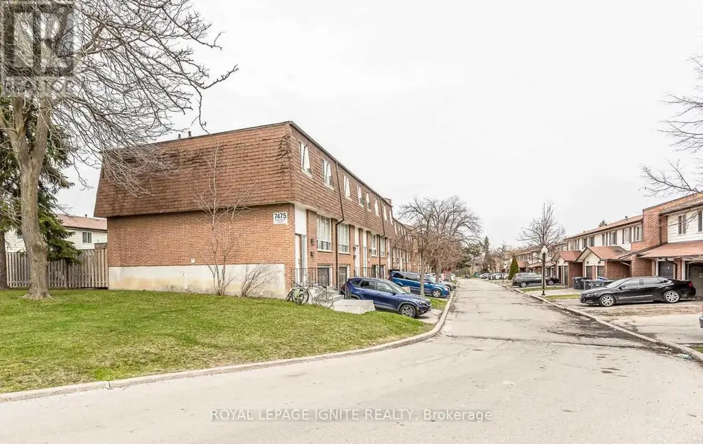 52 - 7475 Goreway Drive, Mississauga (Malton)