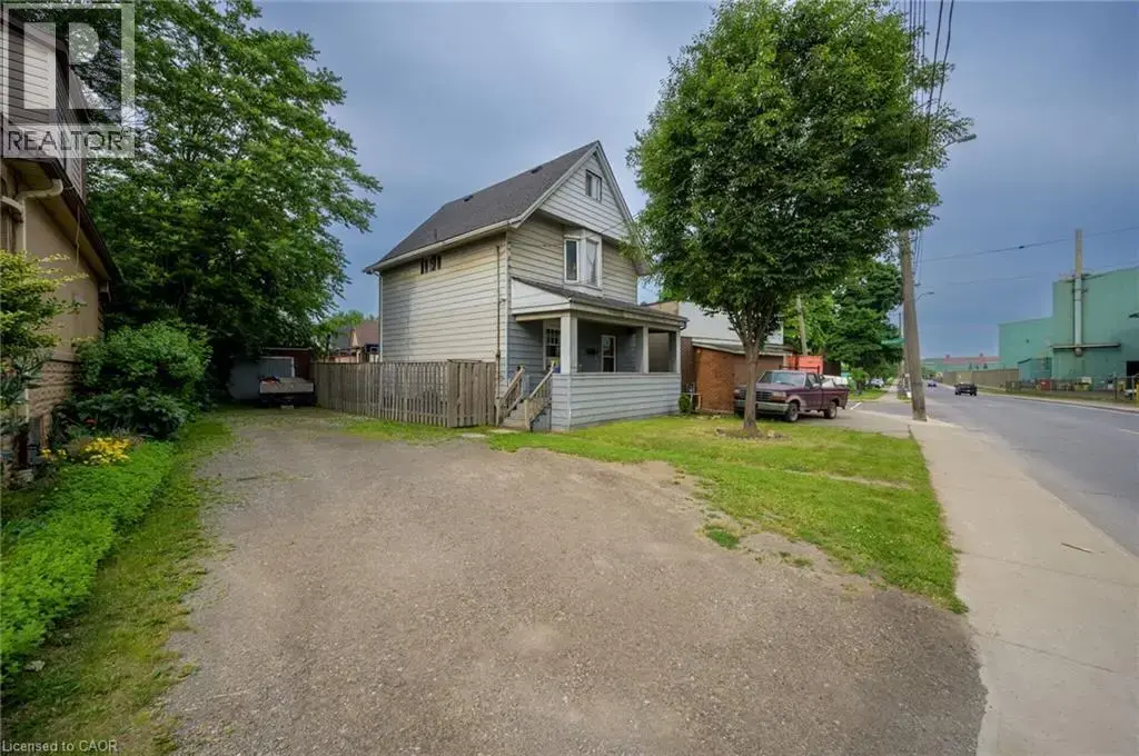$479900 | Crown Point North for Sale at 372 Beach Road | Hamilton