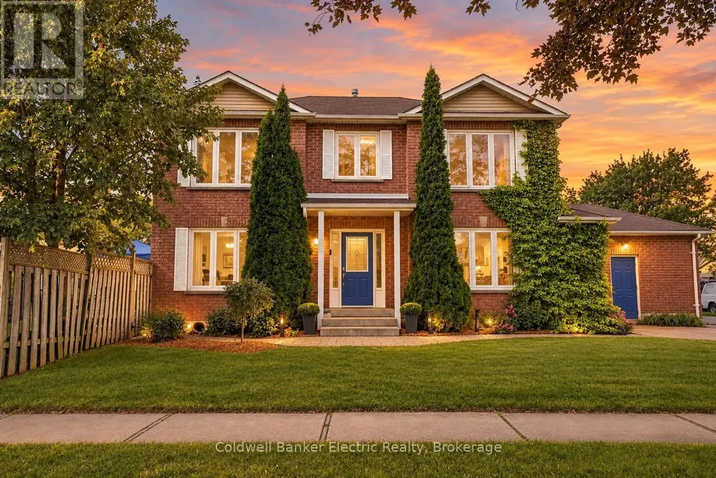 40 Stephen Avenue, Clarington (Courtice)