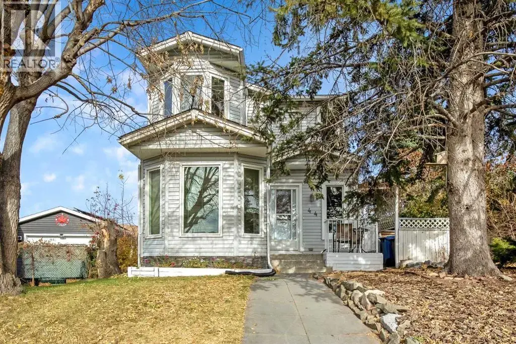 44 Abingdon Court Ne, Calgary