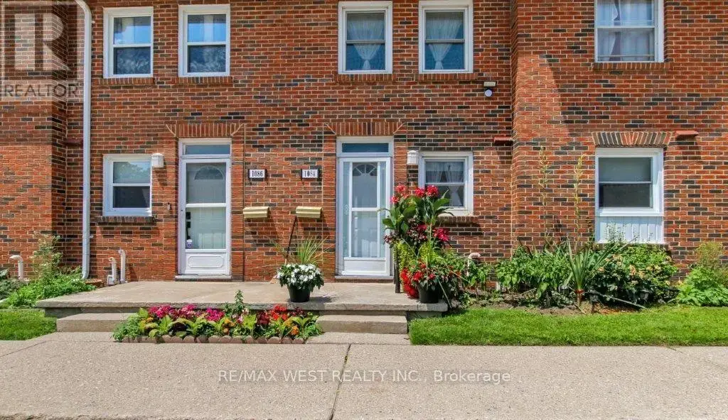 1084 Southdale Road E, London South (South S)