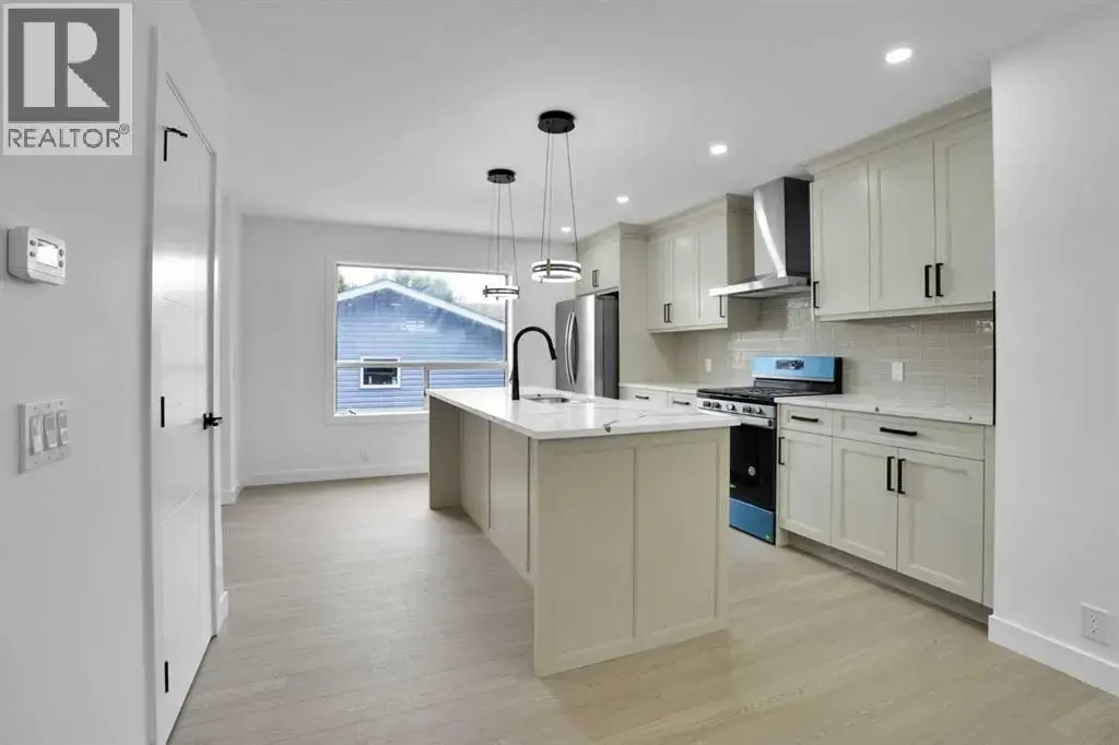 73 Martinridge Crescent Ne, Calgary
