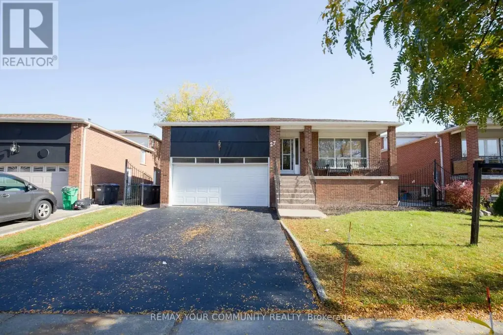 27 Moffatt Avenue, Brampton (Fletcher's West)