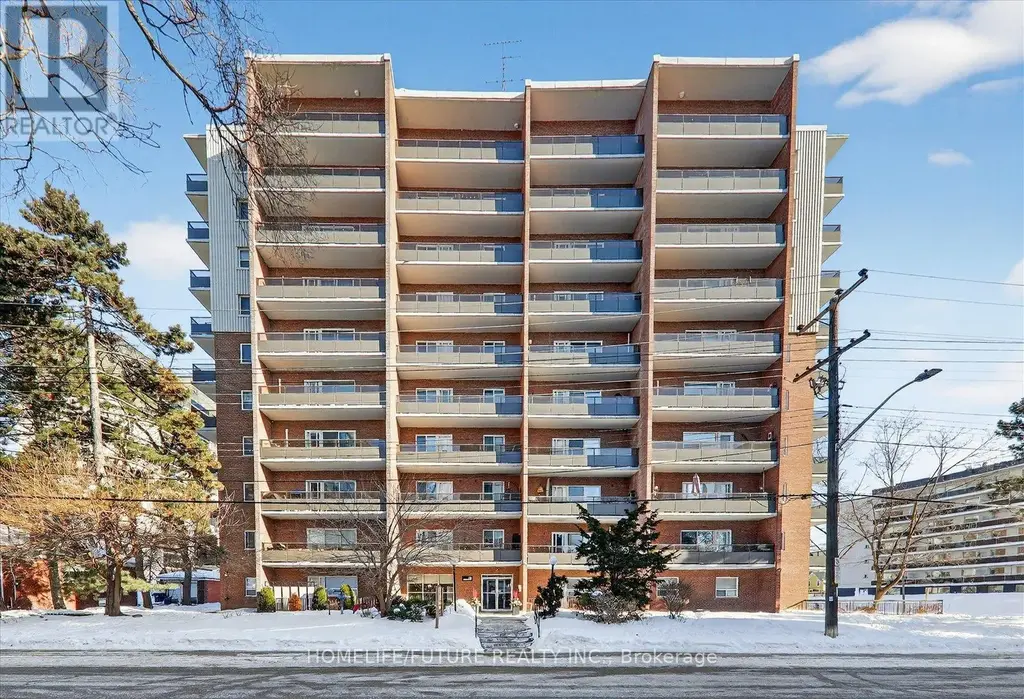 704 - 15 Elizabeth Street N, Mississauga (Port Credit)