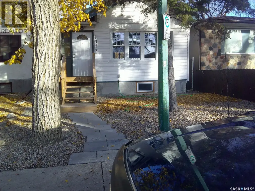 1917 Toronto Street, Regina