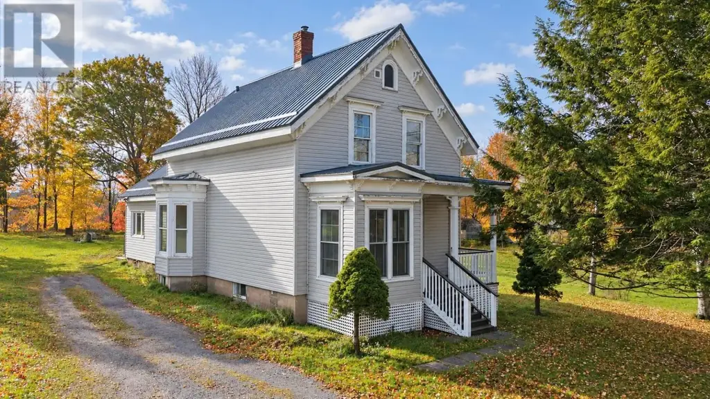 110 River Street, Stellarton