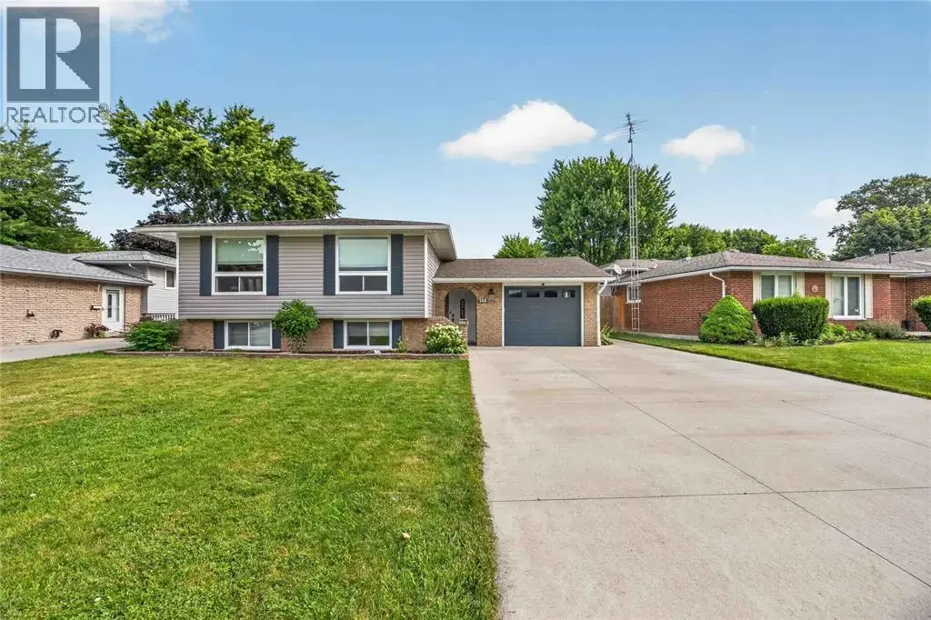 266 Clairwood Crescent, St Clair