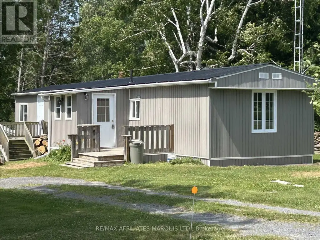 2743 Grysewood Private Lane, North Stormont