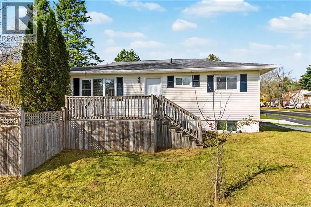 2 Mcinnis Court, Fredericton
