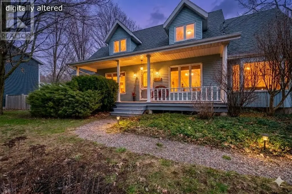 752 Main Street, Kingston