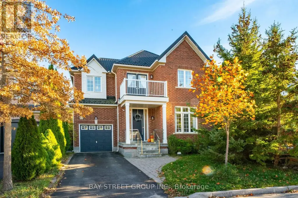 44 Trish Drive, Richmond Hill (Oak Ridges Lake Wilcox)